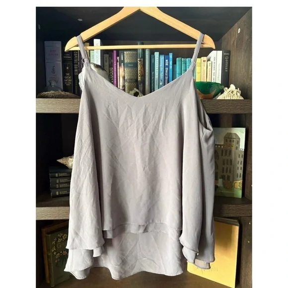 Torrid Gray Camisole with Lace Detail Women’s Size 1x - Picture 6 of 7